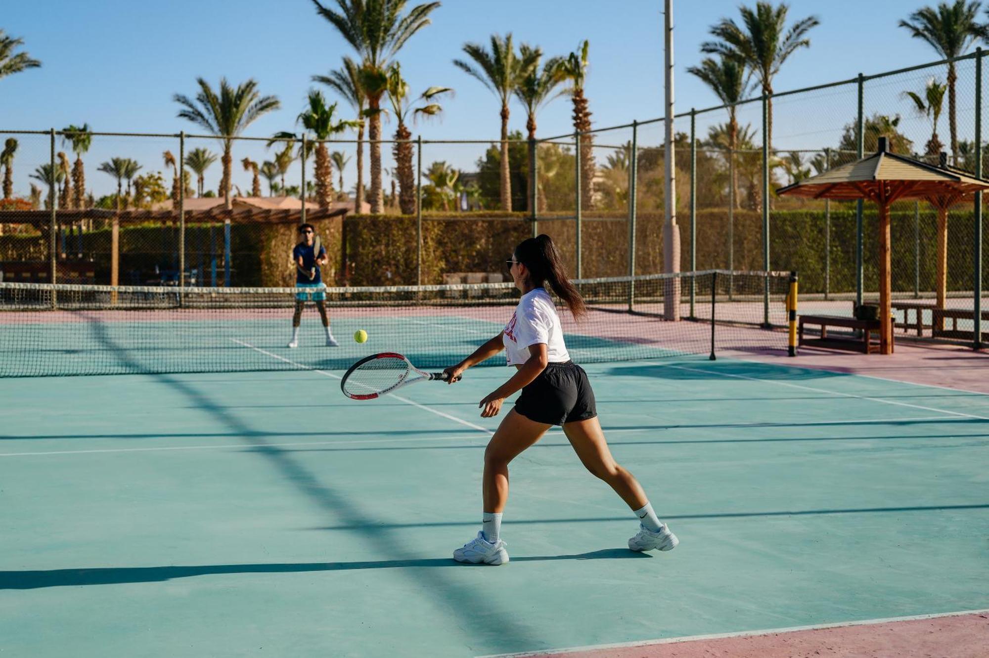 Iberotel Redsina Szarm el-Szejk Zewnętrze zdjęcie Tennis in Egypt