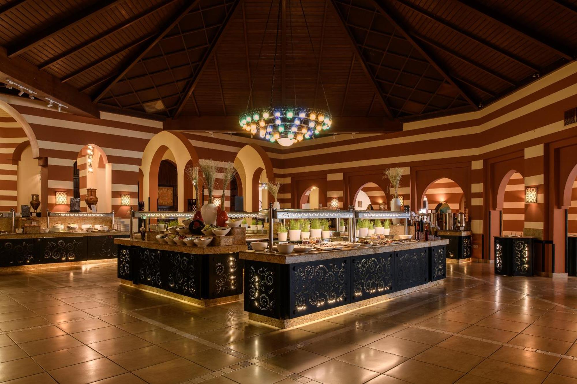 Iberotel Redsina Szarm el-Szejk Zewnętrze zdjęcie The buffet at the Grand Hyatt Hotel, Amman, Jordan